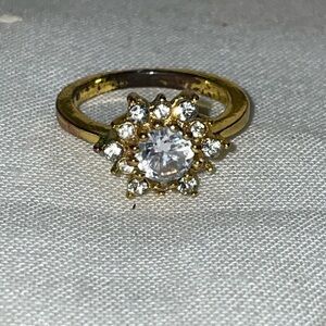 REDUCED Size 8  Gold tone round rhinestone costume ring